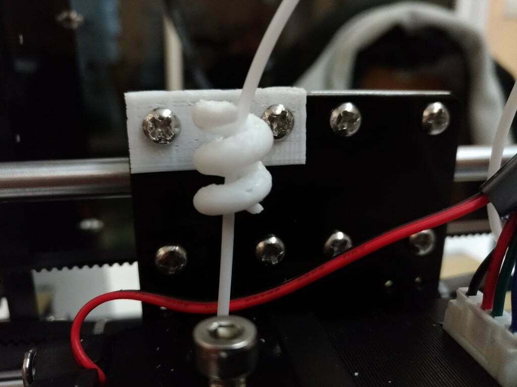 Бесплатный STL файл Spring filament guide・3D-печатная модель для ...