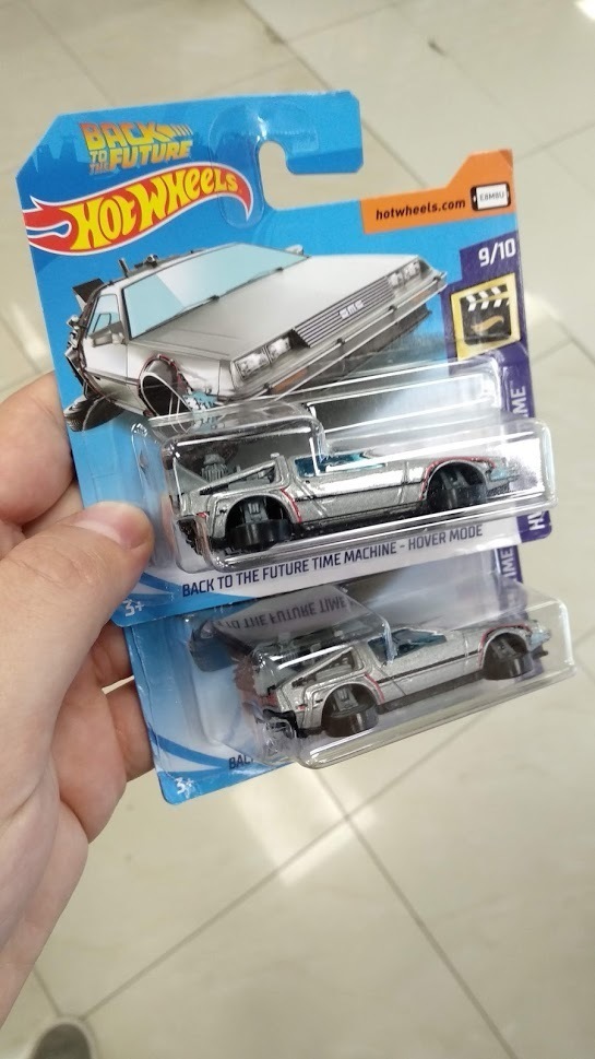Hot Wheels Personalizzato – Van Ritorno Al Futuro Con Mini DeLorean Interna, Doc Brown