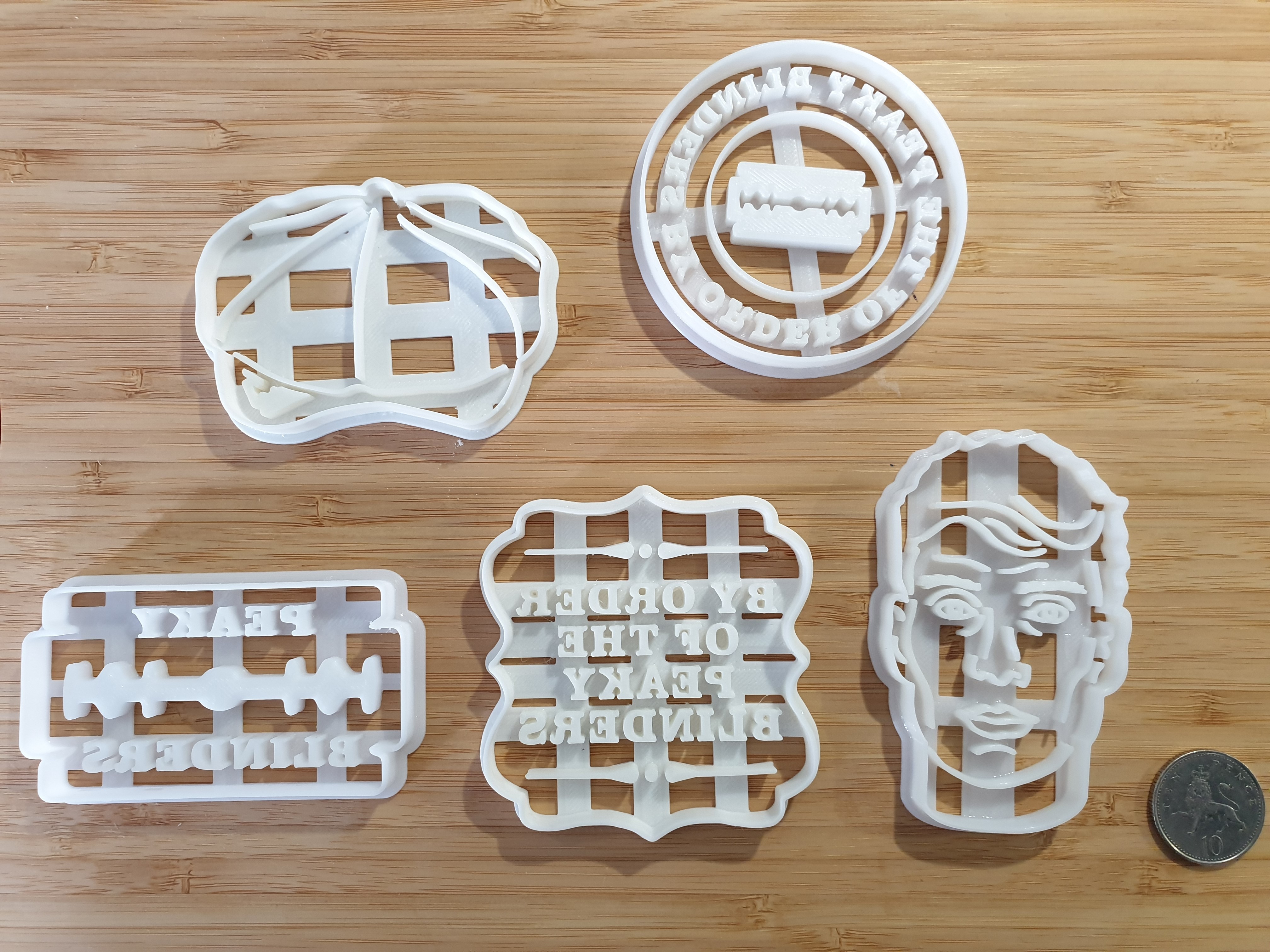 STL file Peaky Blinders Cookie Cutter Thomas Shelby Face・3D printing