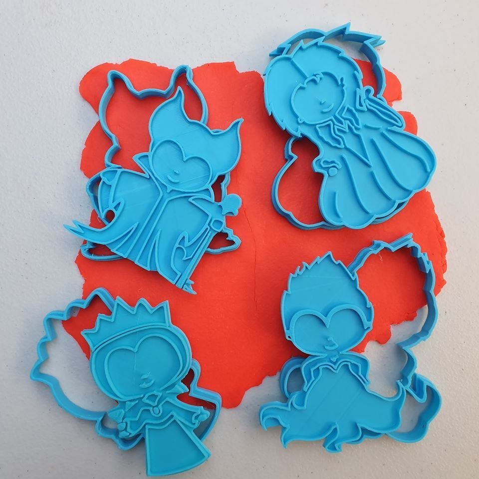 Free STL file SET OF 4 DISNEY VILLAINS COOKIE CUTTERS 🍪・Model to