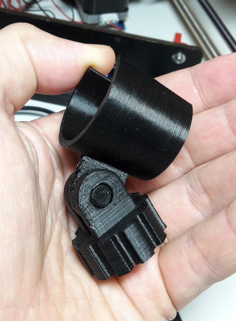 Parametric Microphone Holder 3D model