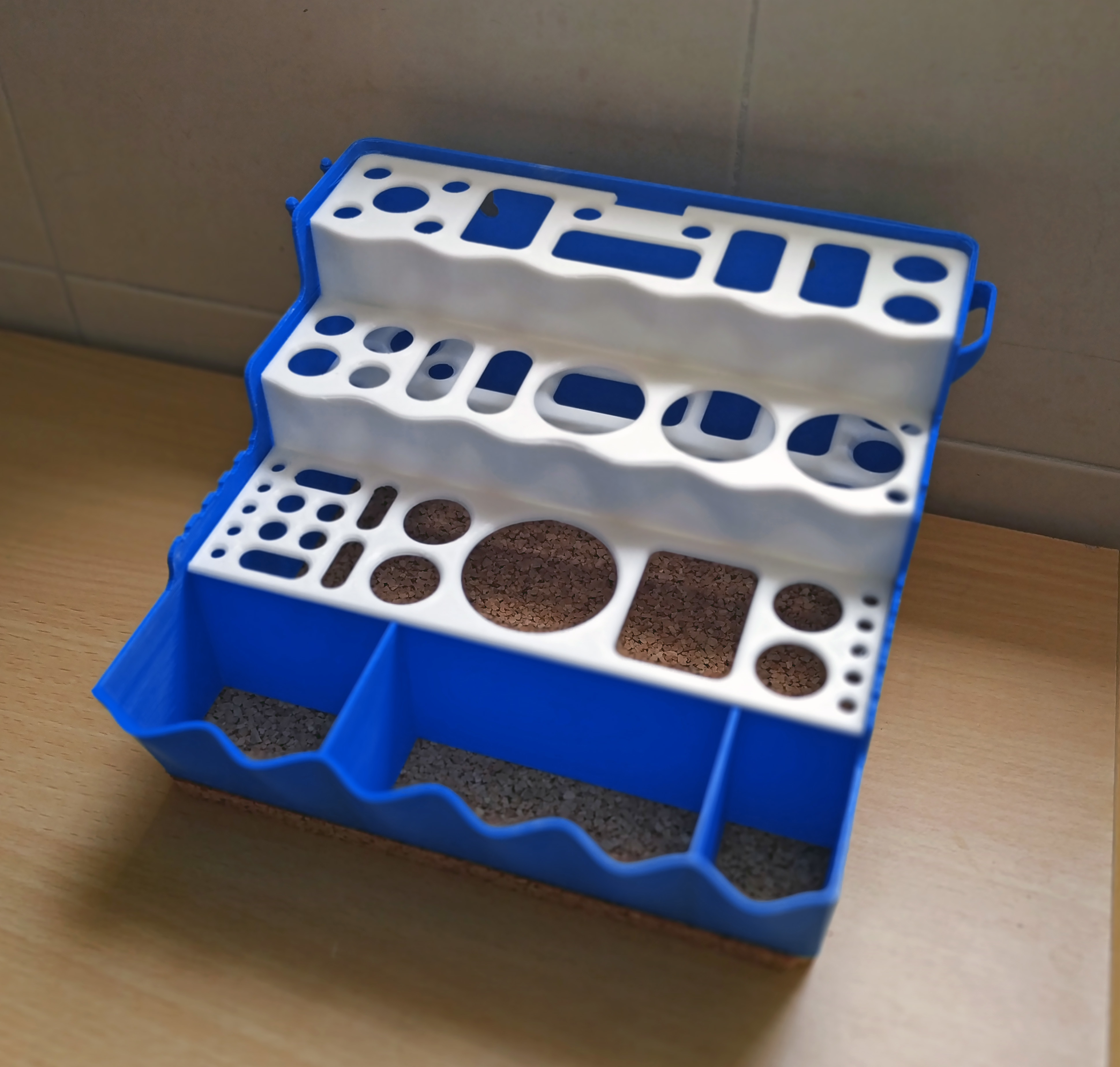 Free STL file Improved tool holder 🧰・Template to download and 3D print