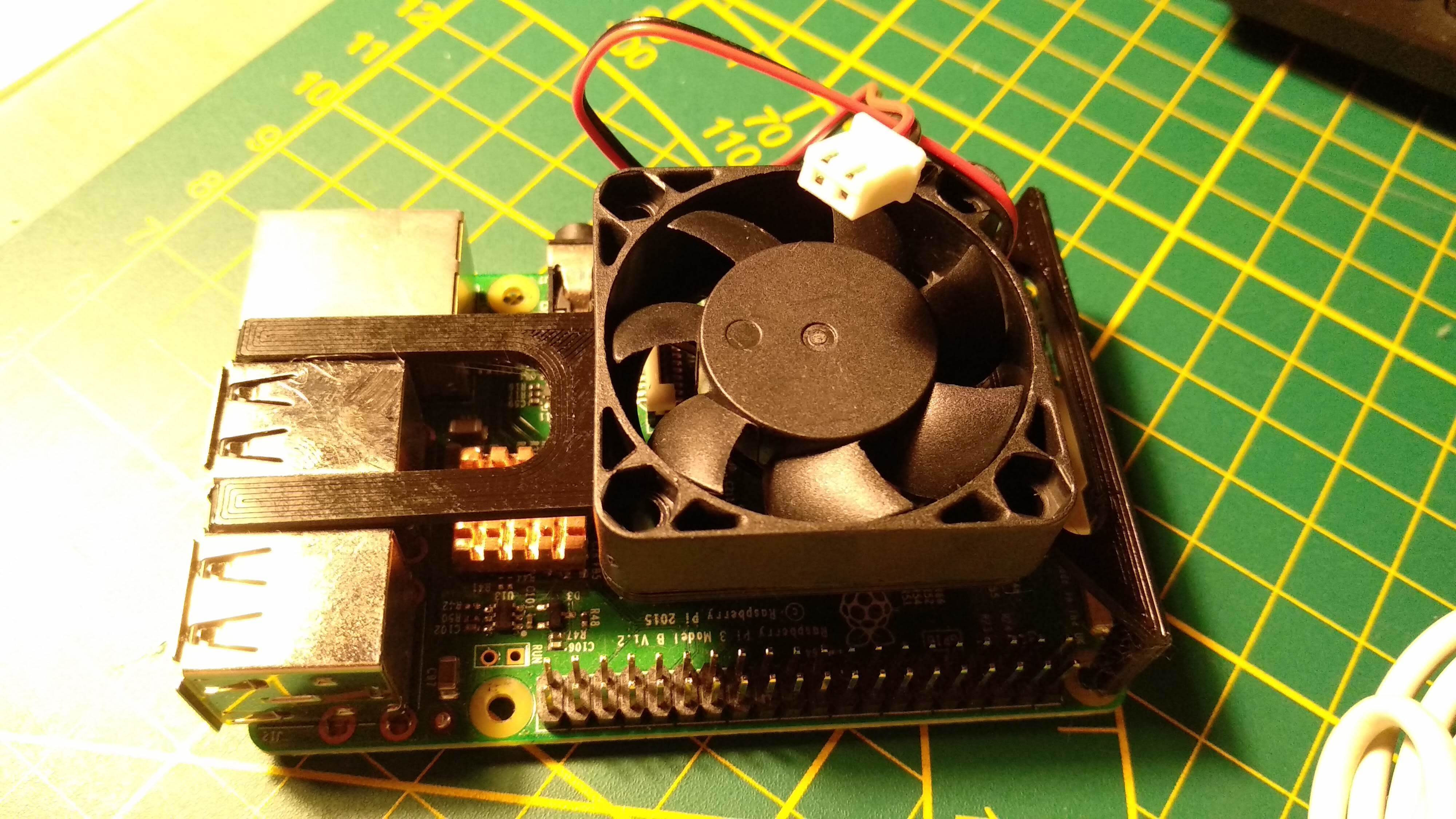 STL file Simple fan support for Raspberry Pi 🔌・3D printable model to ...