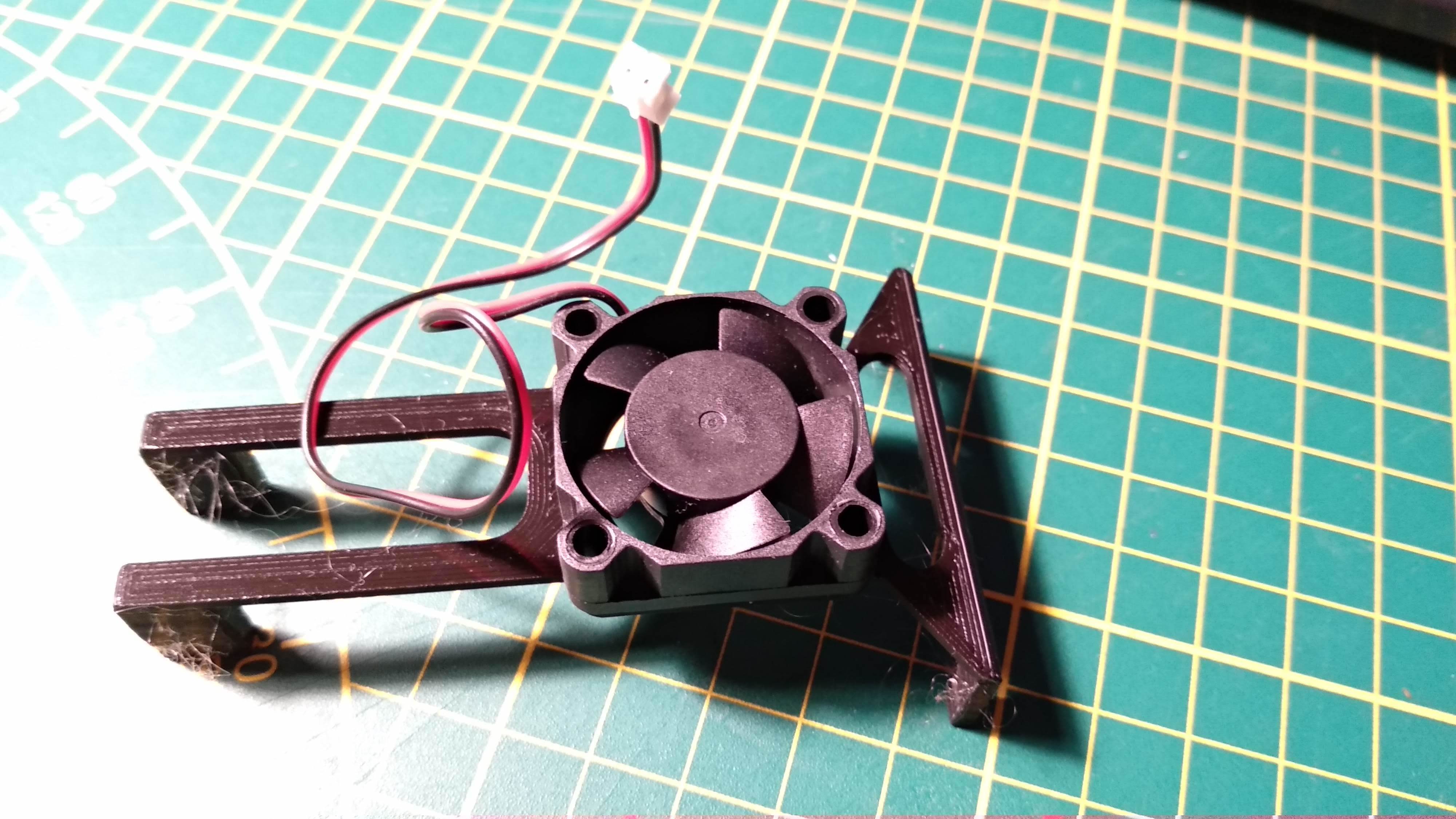 STL file Simple fan support for Raspberry Pi 🔌・3D printable model to ...