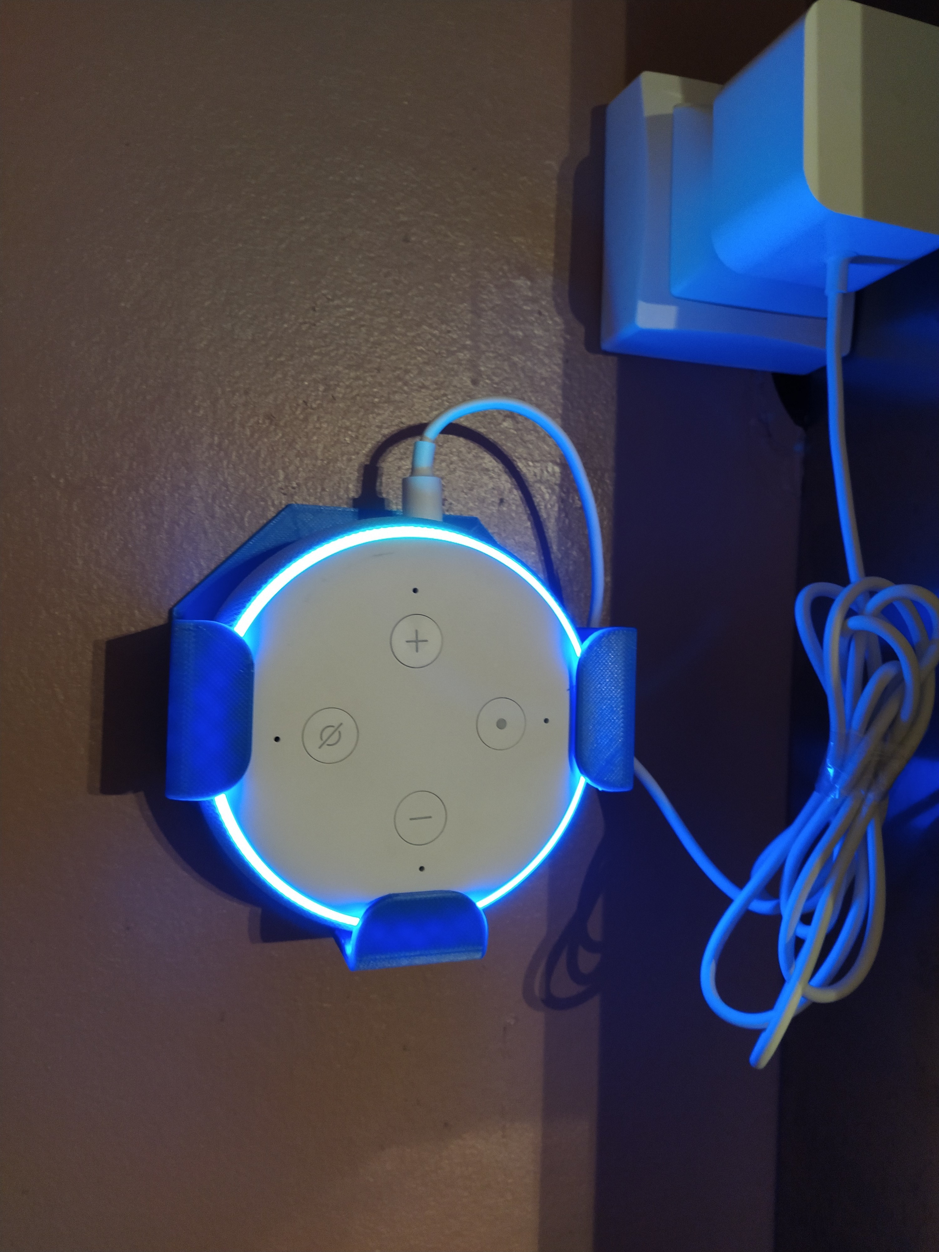 Free STL file Echo dot wall mount・Design to download and 3D print・Cults