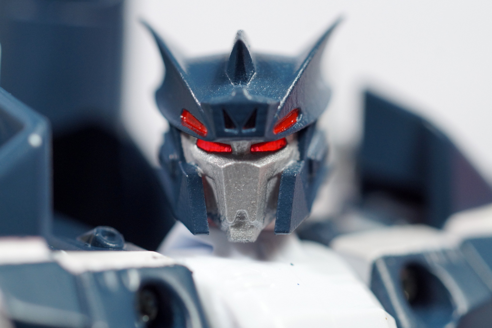 STL file Hellbat head - Combiner wars・Model to download and 3D print・Cults