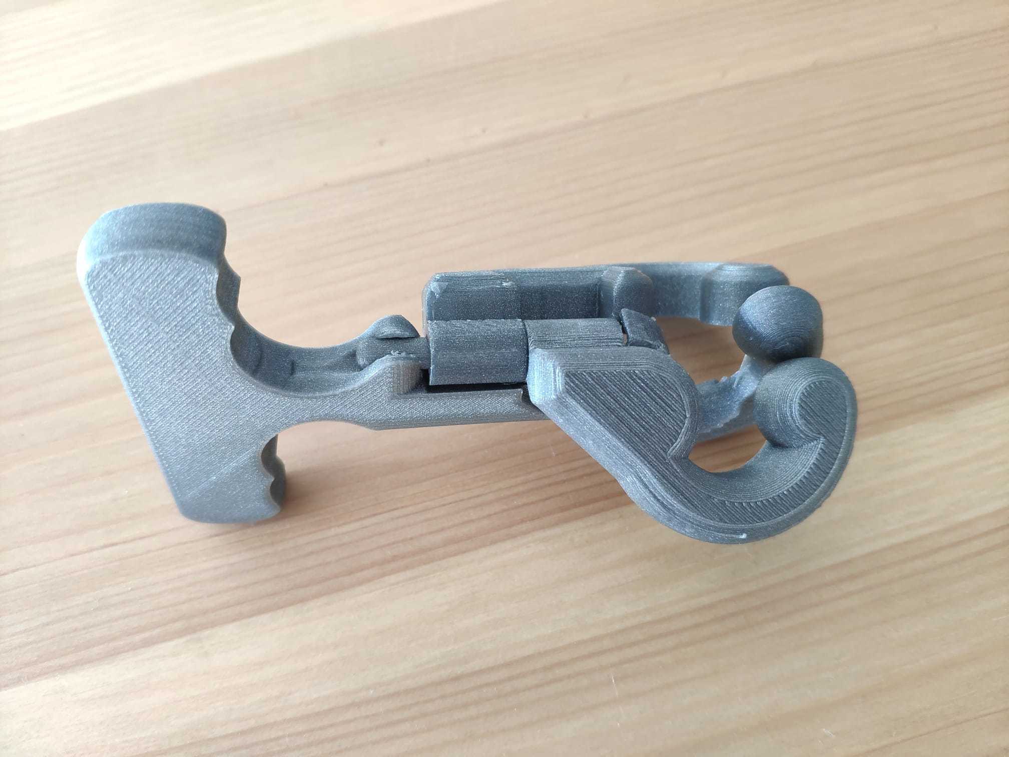 STL file Retrostyle Bag Holder・Design to download and 3D print・Cults