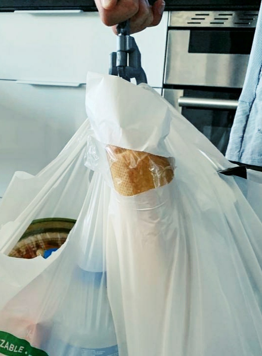 STL file Retrostyle Bag Holder・Design to download and 3D print・Cults