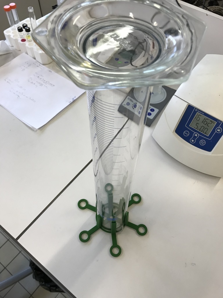 Free 3D file 1L graduated glass cylinder holder/dryer 🧪・3D printing ...