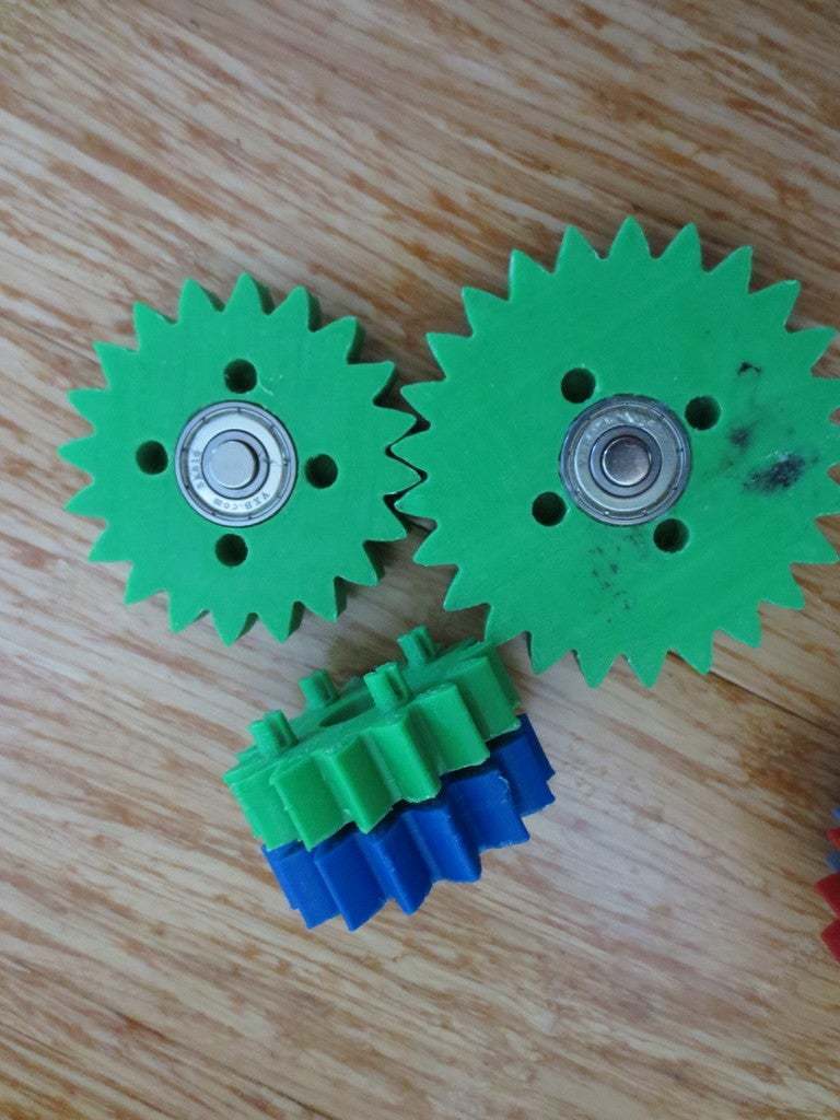 Free STL file Refrigerator Gear Spinners 🧲・3D printing model to
