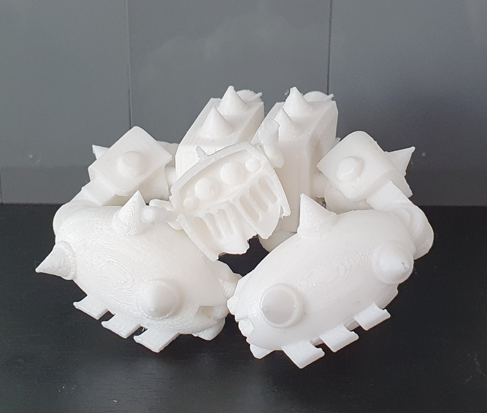 STLDatei Transformers IDW Insecticon Bob Generations scale 🤖・Design