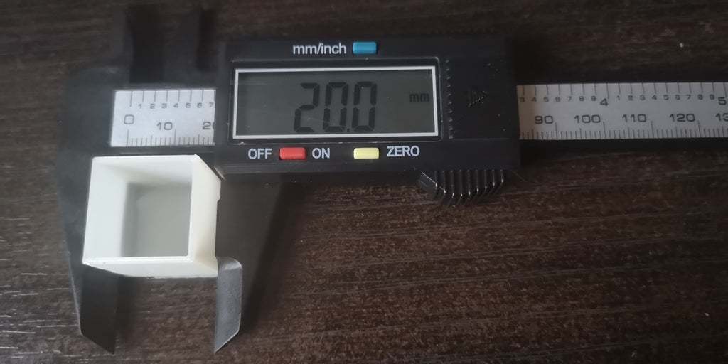 Free STL file Calibration Shape 20x20x20/1.2mm・3D printing model to