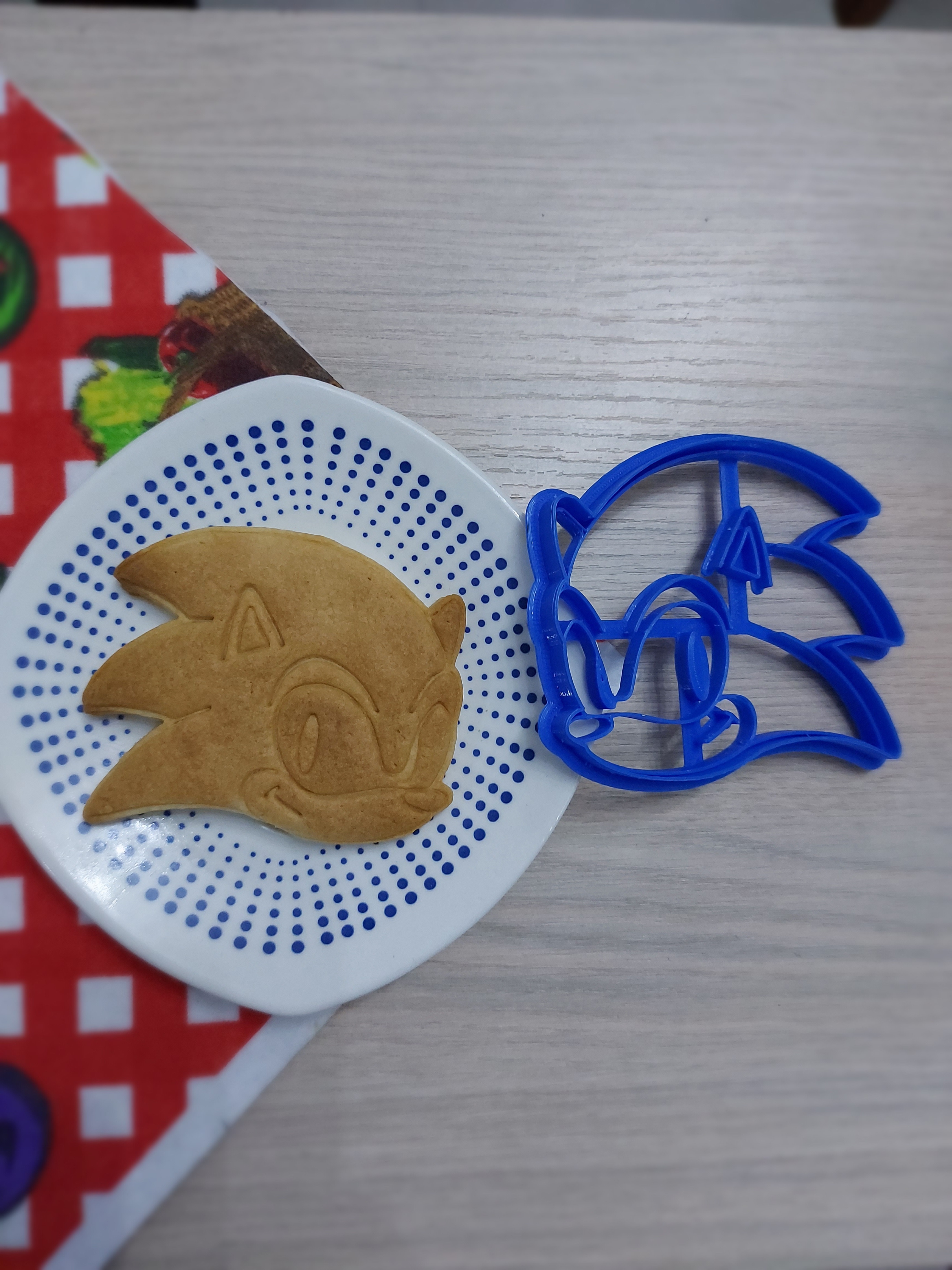 STL file Sonic Cookie Cutter - Sonic Cookie Cutter・3D printable design ...