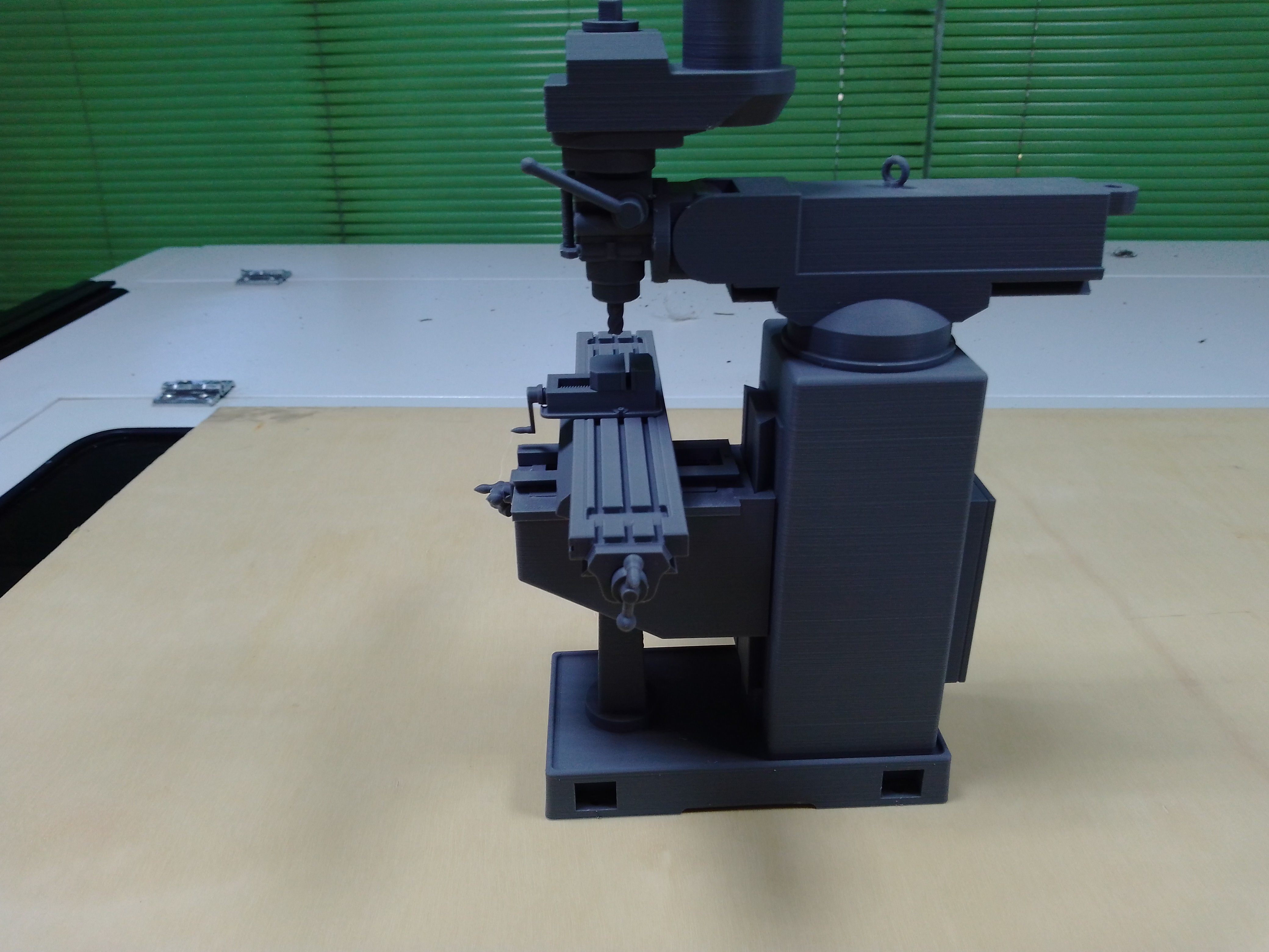 Free STL file Turret milling machine 👽・3D printer model to download・Cults