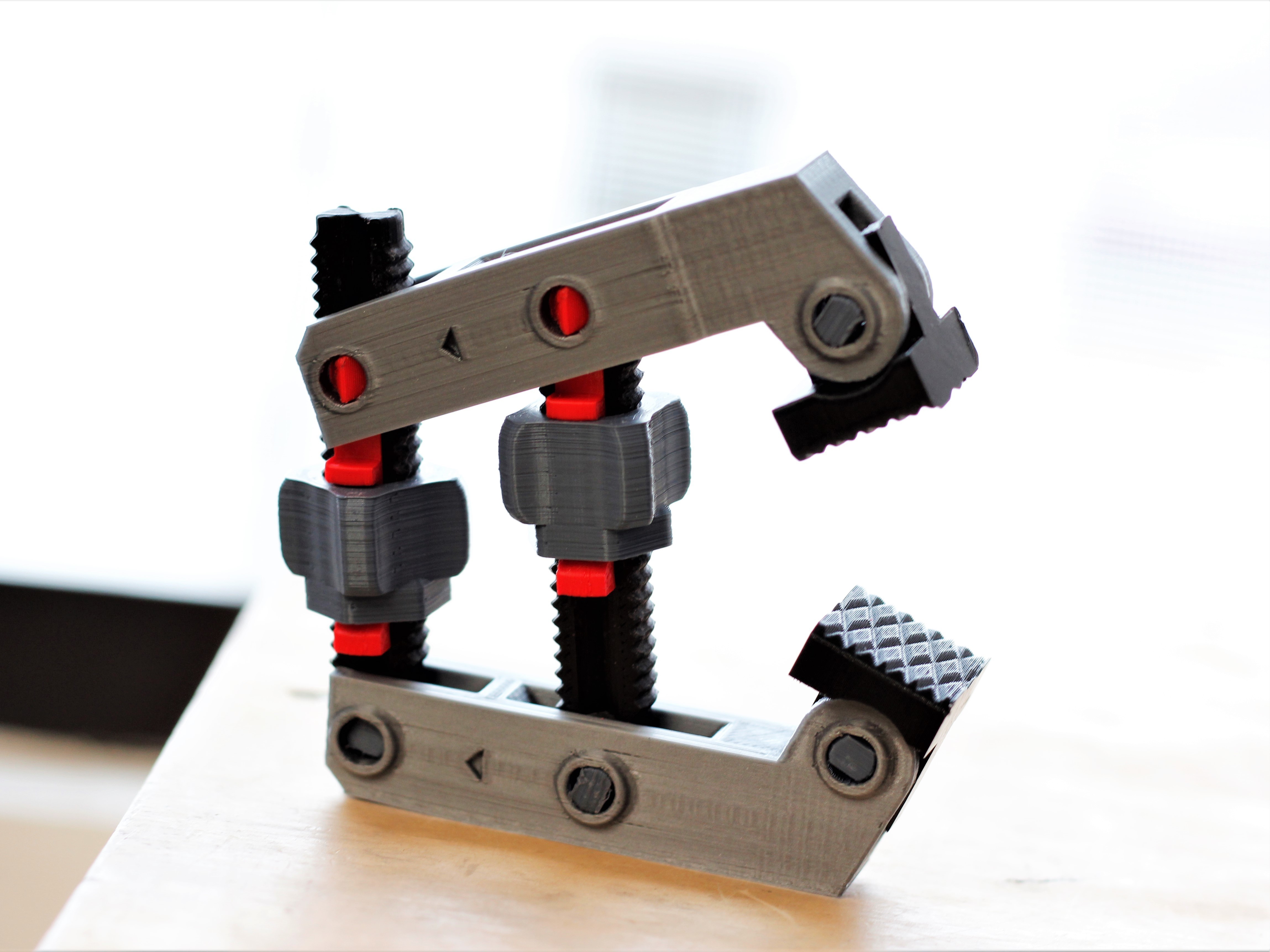 3D printing HandScrew Clamp • made with gCreate gMax 1.5XT+ ・ Cults