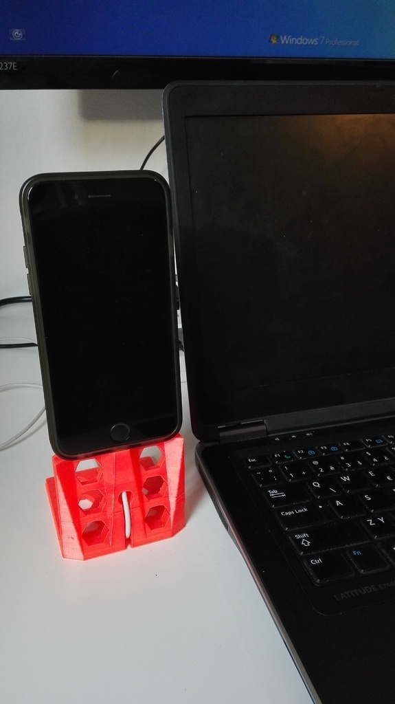 Free 3D file iPhone 6 stand・3D print object to download・Cults