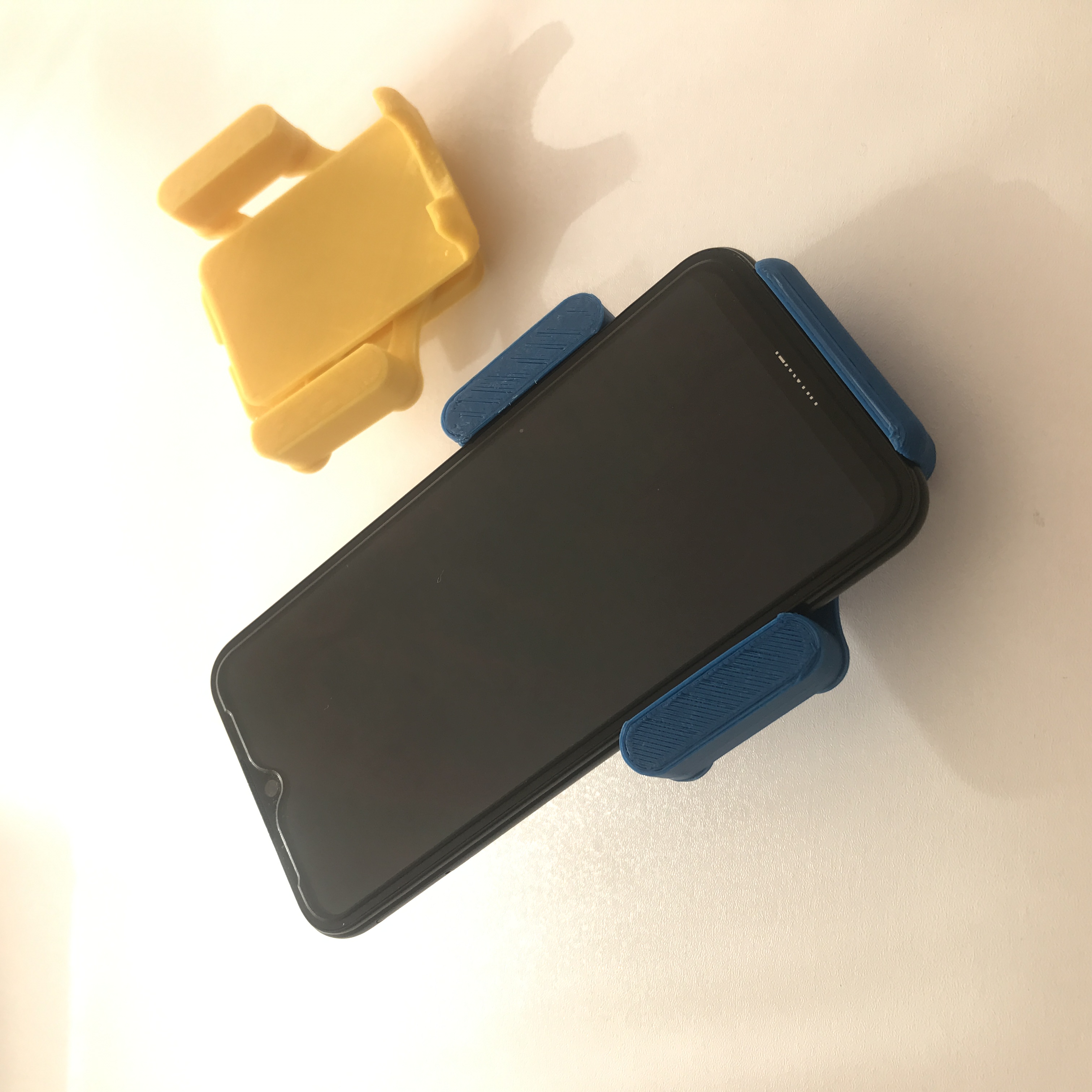 STL file Car phone holder・3D printing design to download・Cults