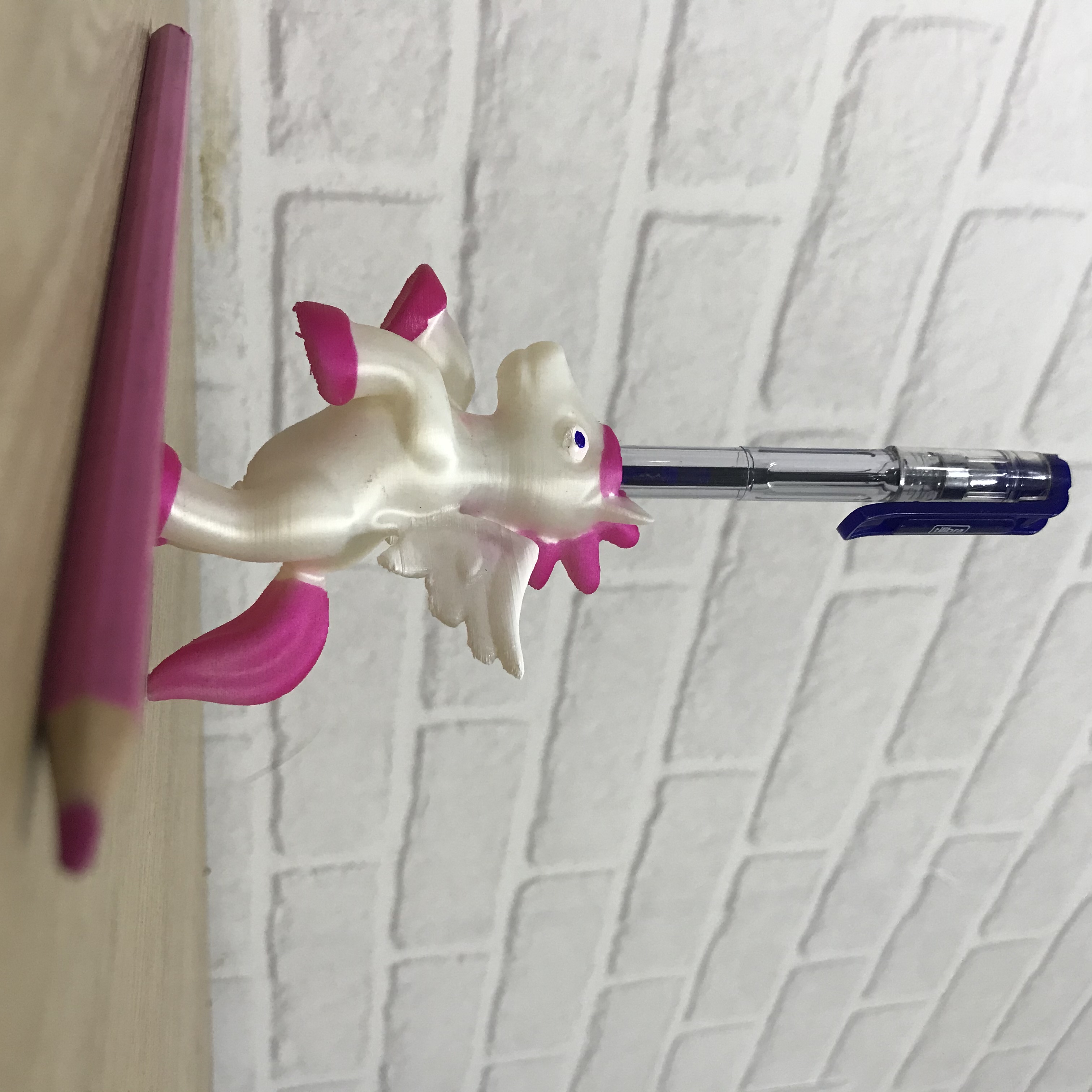 STL file UNICORN PEN / PENCIL HOLDER 🦄・3D printing model to download・Cults