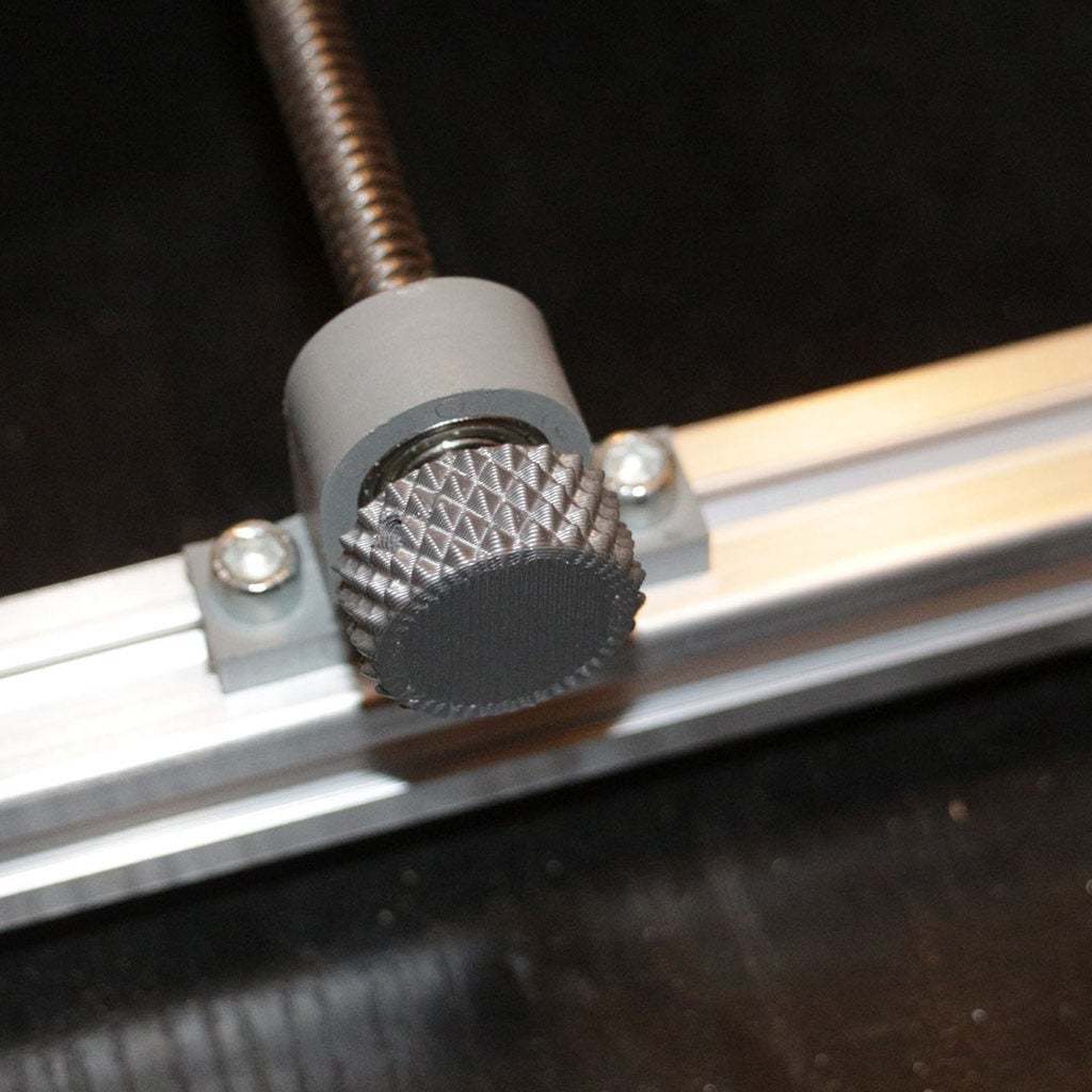 Free STL file CNC 3018 X and Y axis knob (knurled surface)・3D print