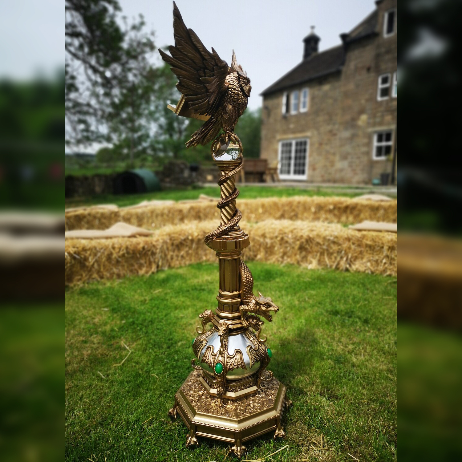 3D file Hogwarts Owl Lectern・3D printable model to download・Cults