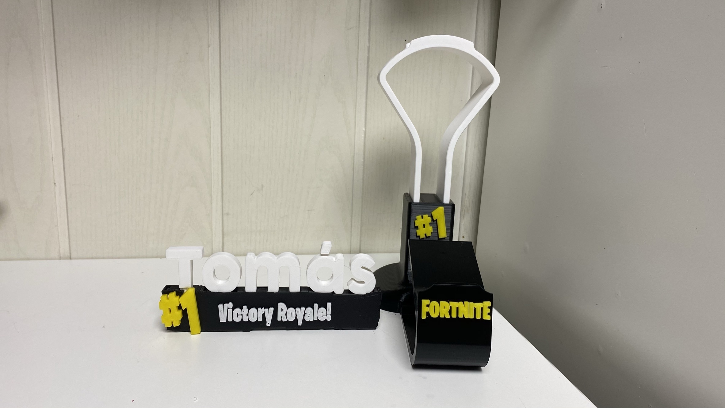 STL file fortnite ps4 stand・3D print design to download・Cults