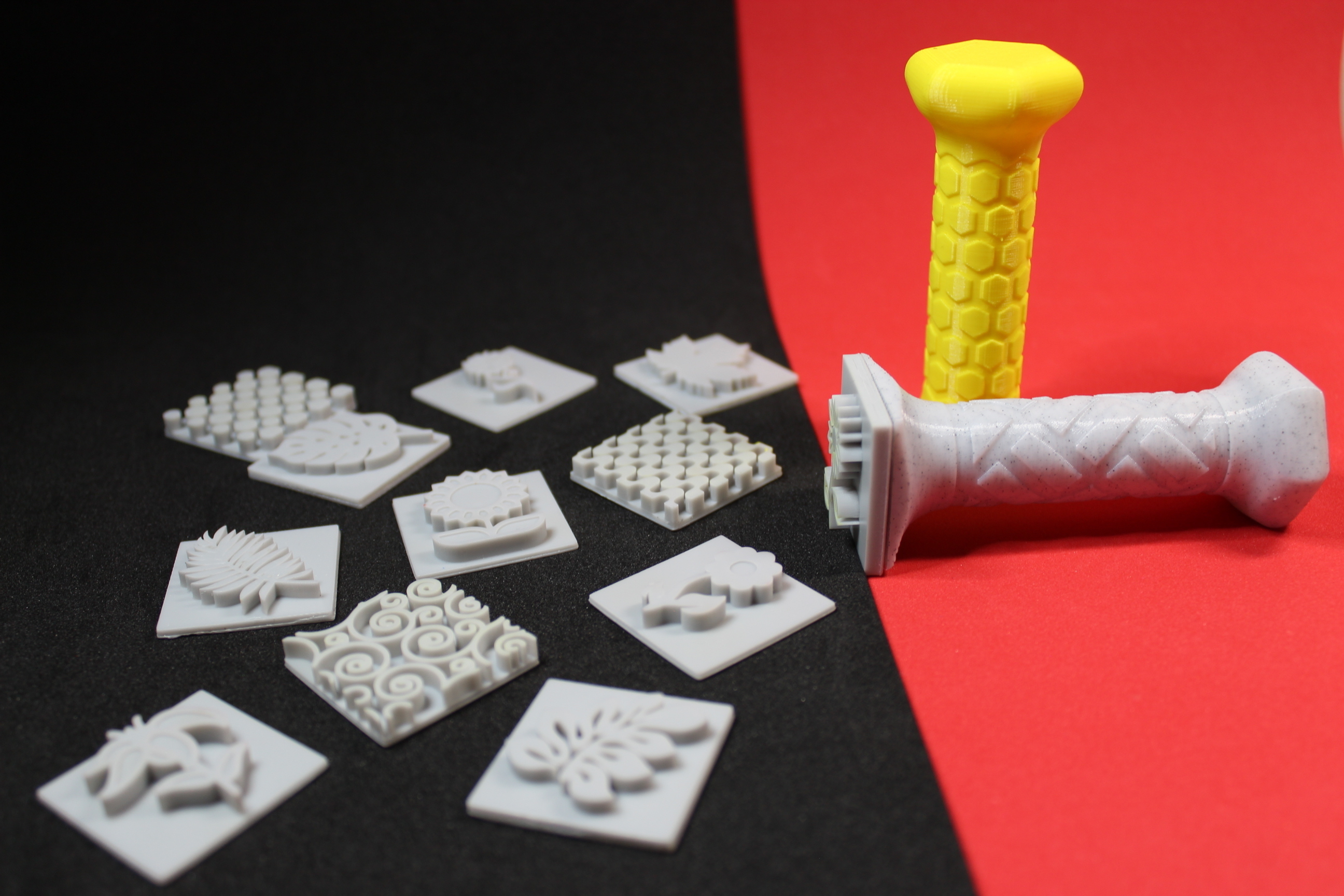 Free STL file Handle for Embossers /Stamp Handle with Thread/ Universal