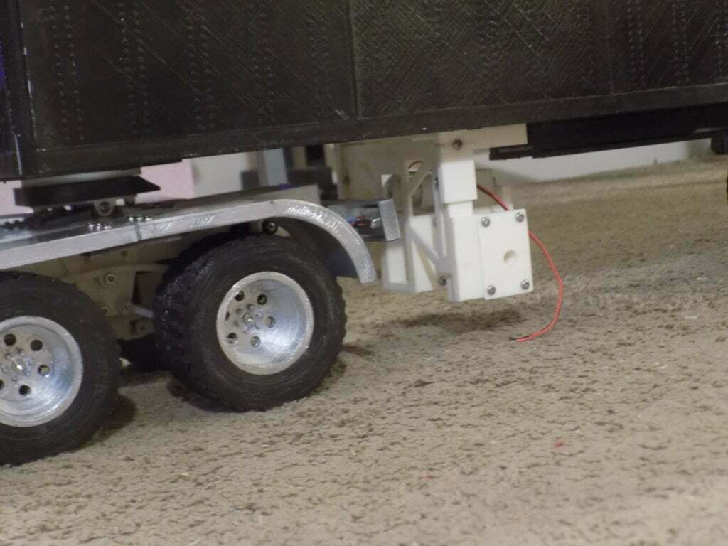 Free STL file motorized trailer landing gear 1/14 scale・3D printing
