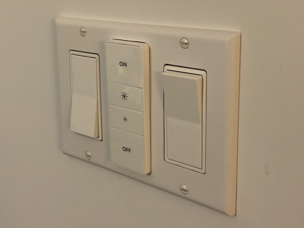 Free 3D file Philips Hue Dimmer Switch 🪞・3D print object to download・Cults