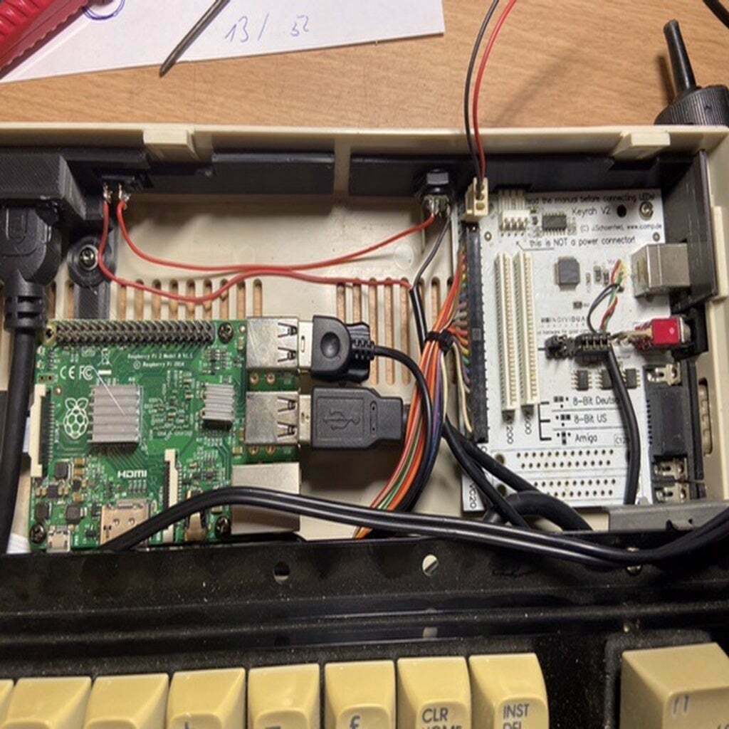Free STL file Commodore 64 C Raspberry PI umbau 🖥️・3D printer model to ...