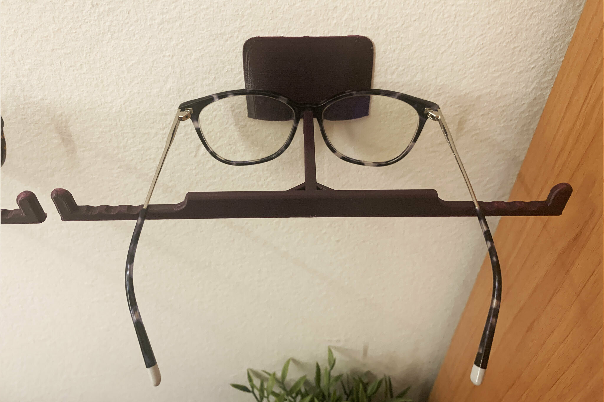 Archivo STL Glasses wall holder・Diseño de impresora 3D para descargar・Cults