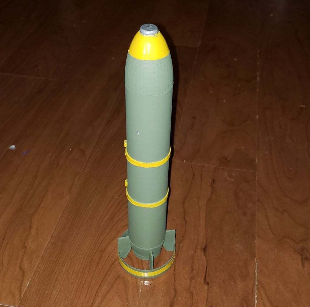 Free STL file Rear Eject Bomb Rocket (18mm motors) ⏏️・3D printable ...