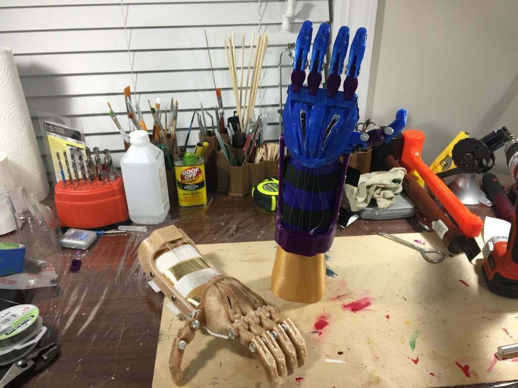 Fichier STL gratuit Cyborg X Hand (Cyborg Beast Remix) ・Design pour ...