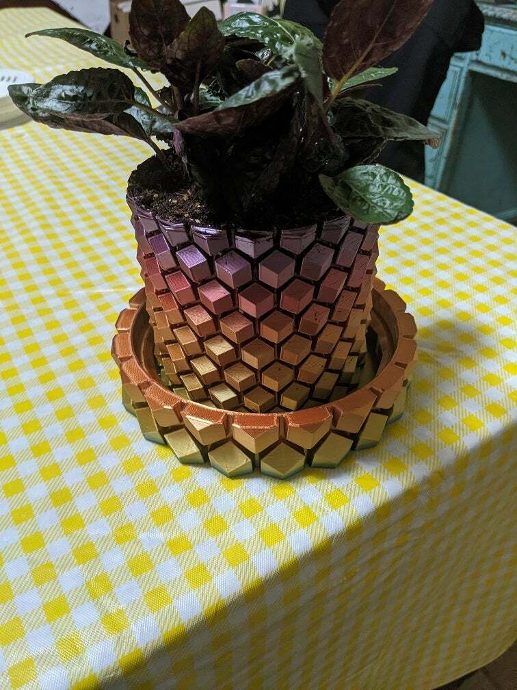 STLDatei Plate for Geo Flower Pot kostenlos・3Ddruckbares Objekt zum