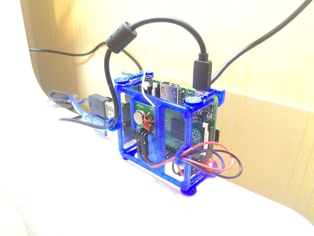 Бесплатный STL файл Raspberry Pi Mount / Case Minimal with RF ...