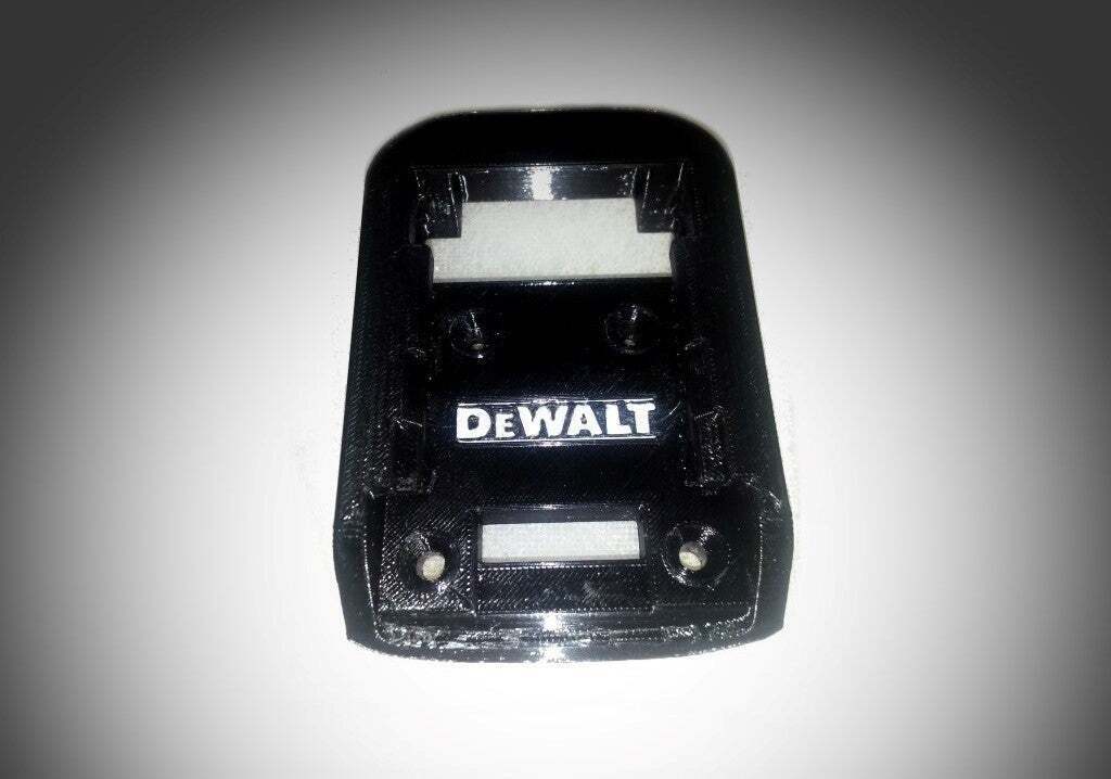 STL file DeWalt Battery adapter 🔋・3D printing idea to download・Cults