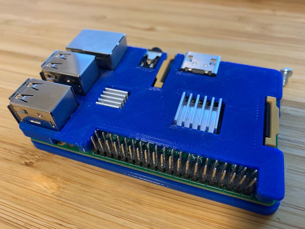 Free STL file Minimal/Fast Raspberry PI 2/3 enclosure [prints bellow ...