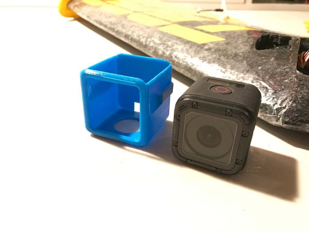 Archivo STL gratis Montaje de GoPro Session para FPV Wing・Plan de ...