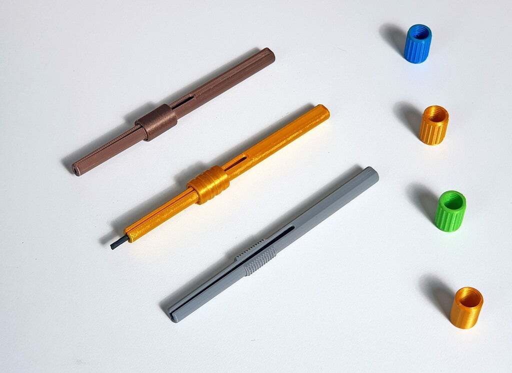 Free STL file Sketching Charcoal Stick Holder for Artists・3D printable