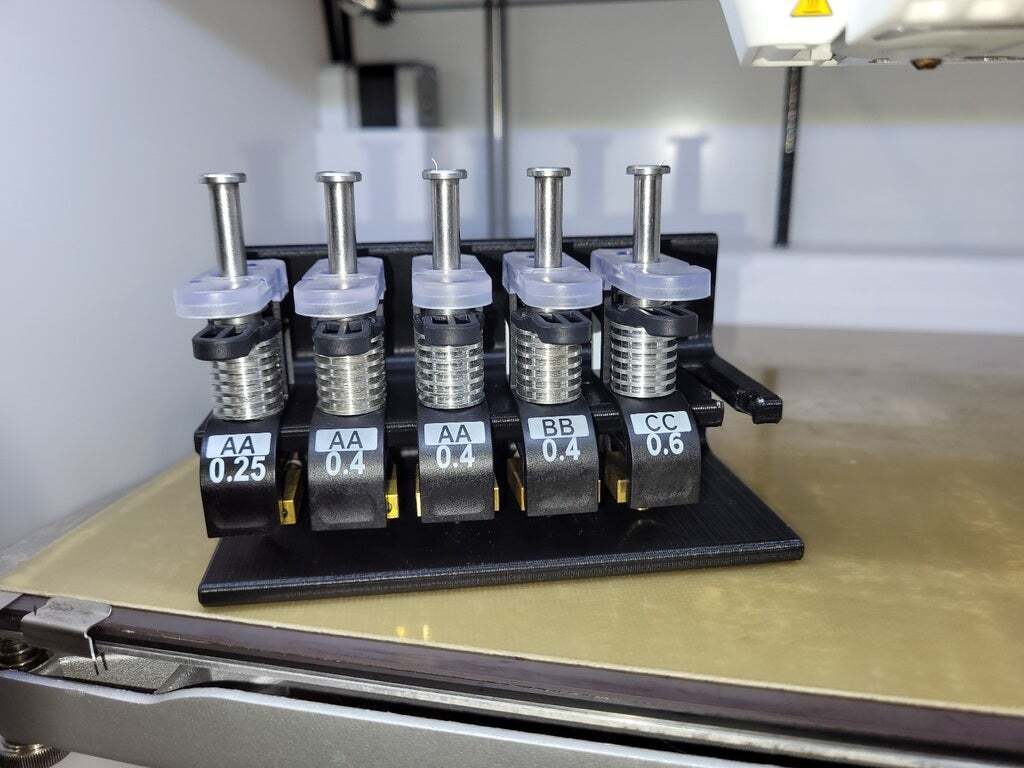 Free STL file Ultimaker S3/ S5 Printcore Halter 6Fach