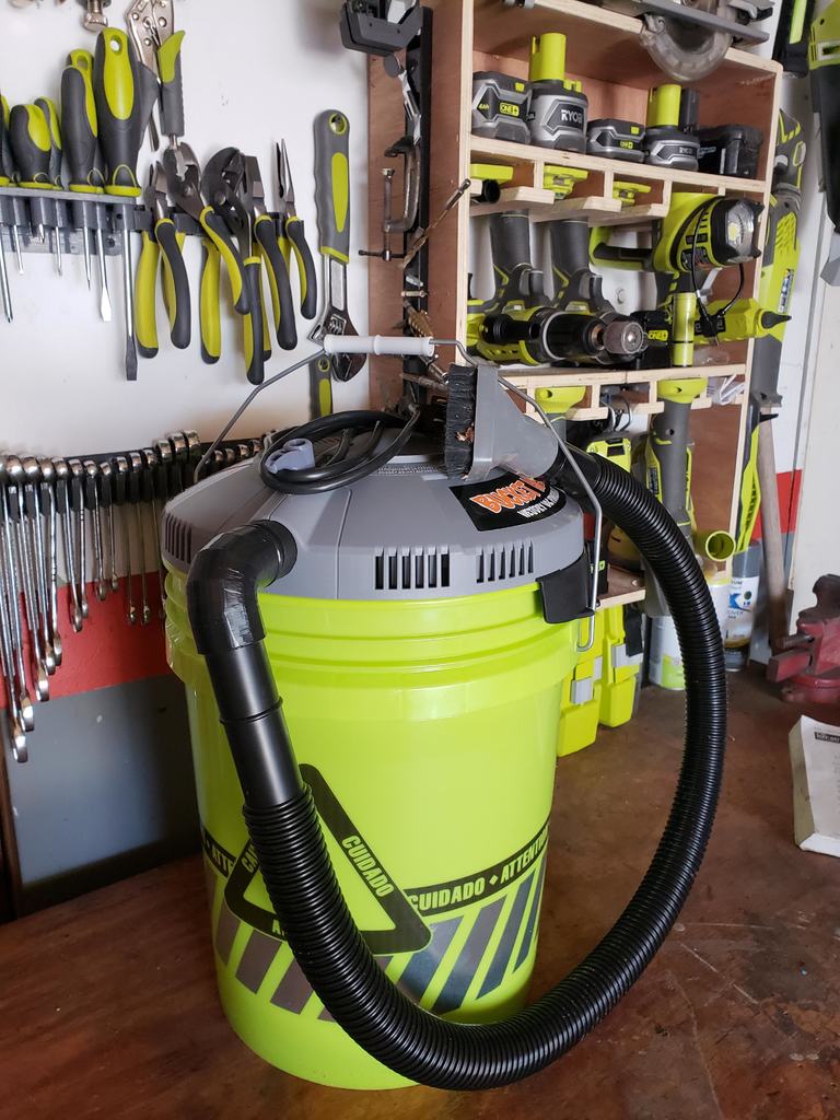 Free STL file Home Depot Buckethead vacuum cord hook・3D printer model