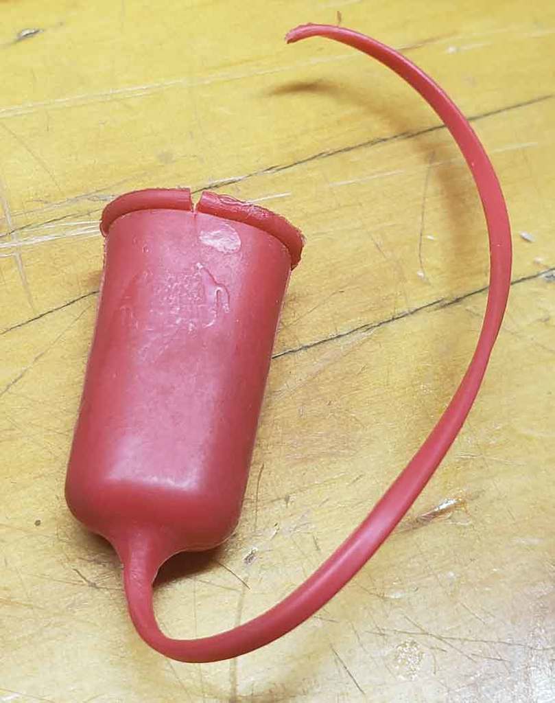 Free STL file Glü-Bot cap ( Glu-Bot, Glue-Bot, GluBot, GlueBot ) 🧢・3D ...