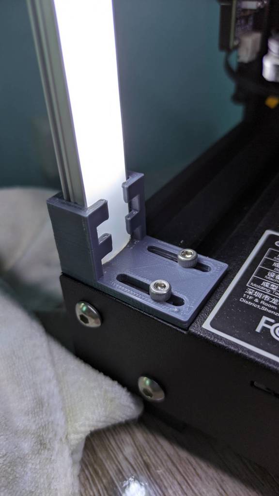 Free STL file LED Strip Stand (LED wide 10 mm)ă»Model to download and 3D ...