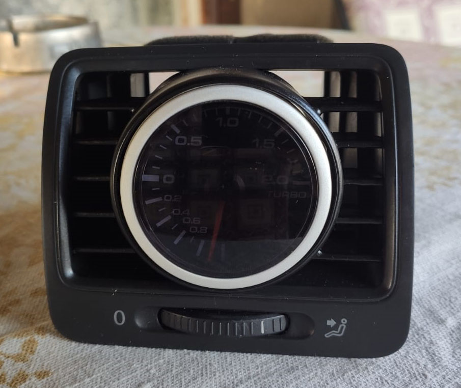 STL file VW Golf Mk5 GTI Boost Gauge Vent 5758mm 🏌️・Model to download