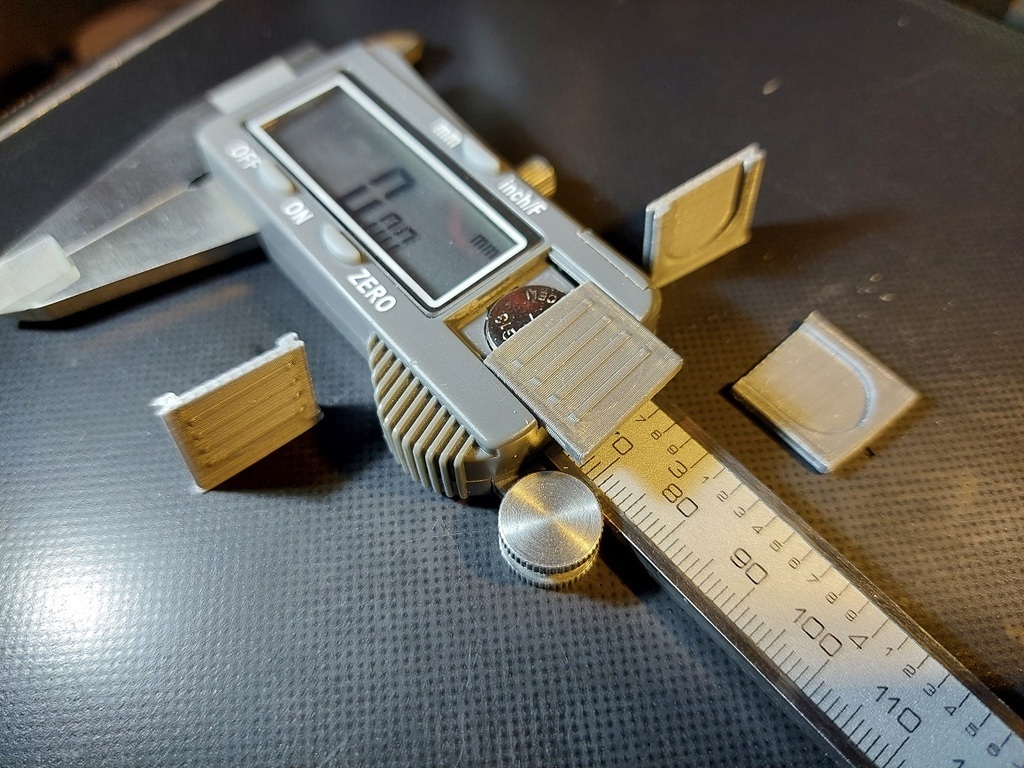 3D file Pittsburgh Caliper (Harbor Freight) Battery Cover 🔋・3D