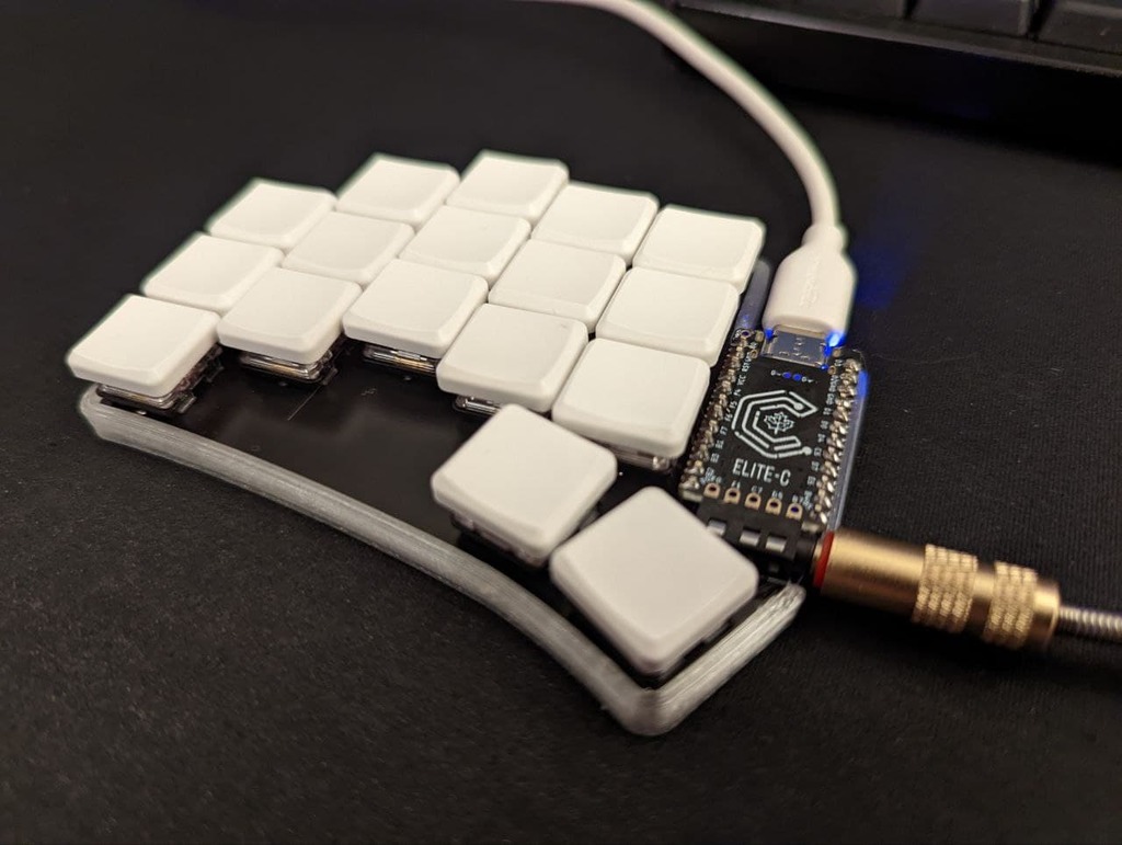 Archivo STL gratuito Funda Sweep 2.x・Objeto imprimible en 3D para