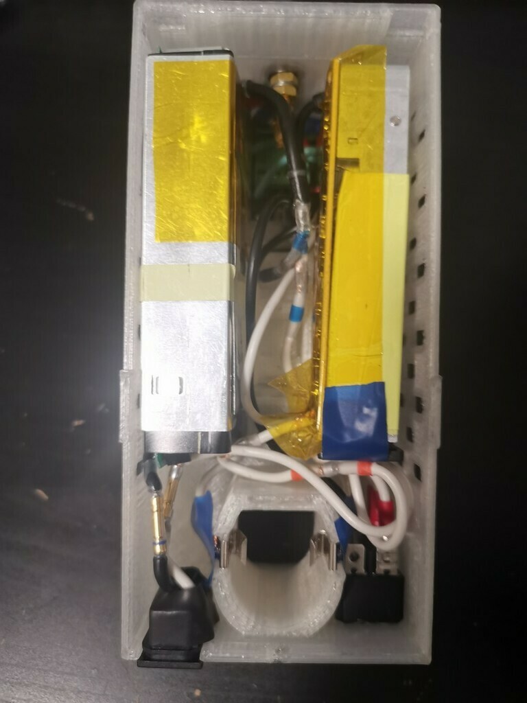 Бесплатный 3D файл Пикап с блоком питания (переменный ток и Ryobi Batt ...