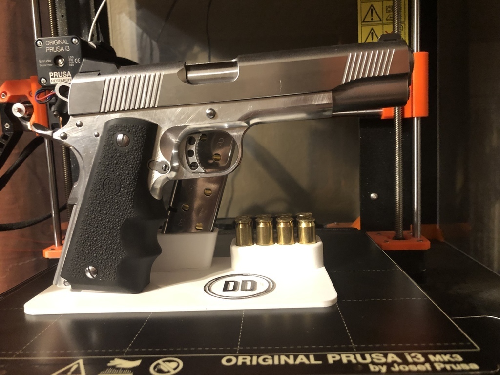 Free STL file 1911 45 Display Stand Defense Distributed 👽・3D printable ...
