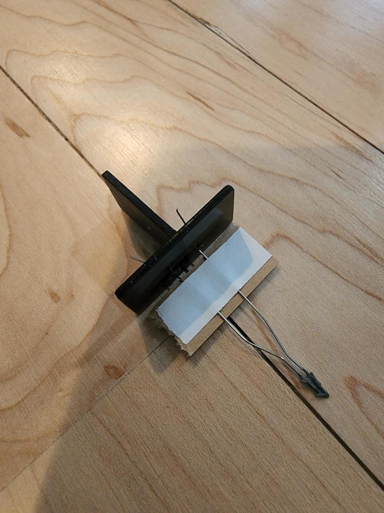 Free STL file Estes Rocket Igniter Clip Spacer・3D print model to