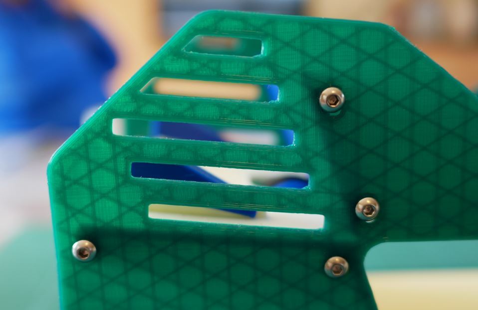 Free 3D file Remix of "Playing Card Shuffler Motorized by shavaj" for