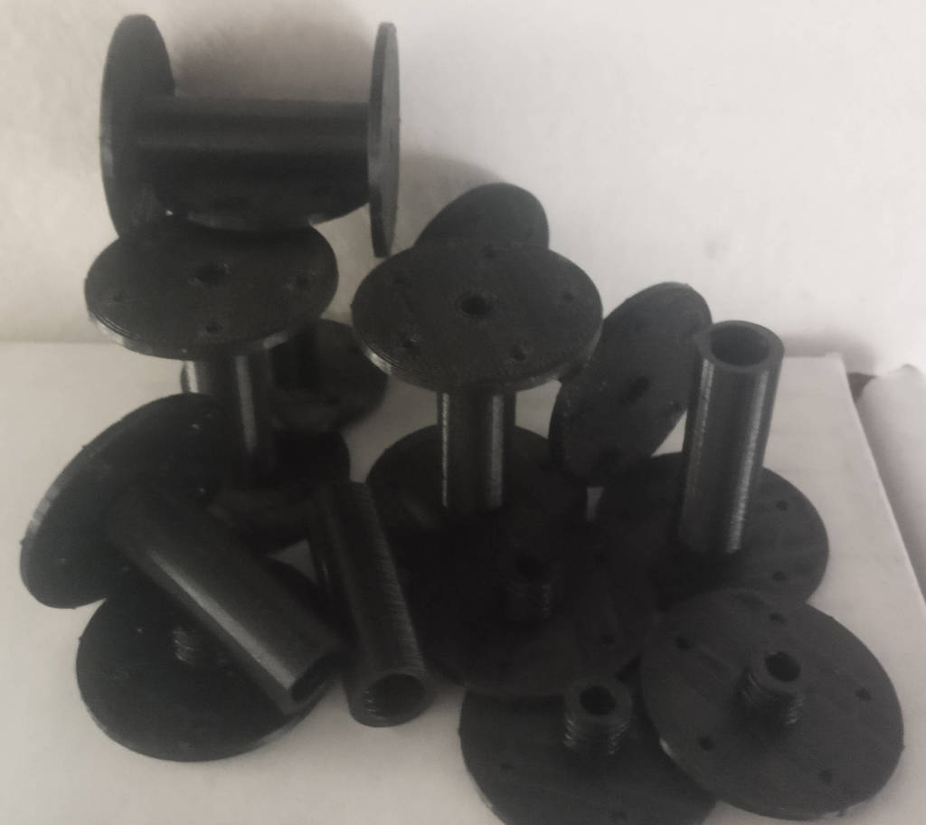 Free STL file Mini Spool for wrapping wireă»3D printer design to ...